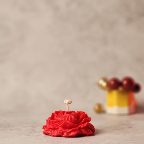 Peony Flower Candle - Image 3
