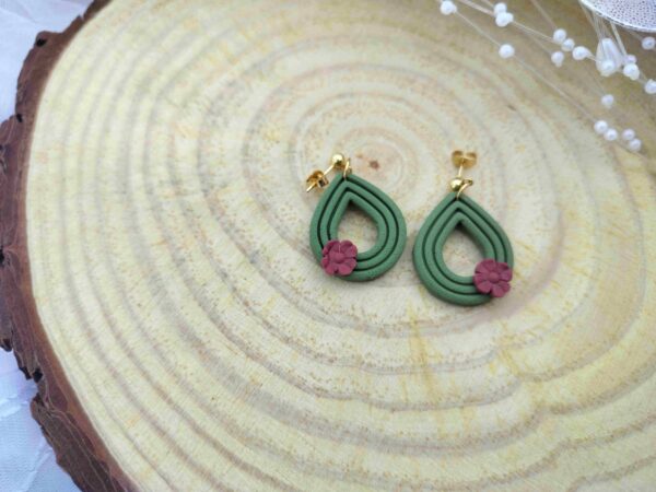 Floral Swirl - Green & Maroon