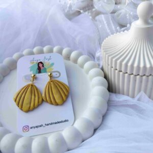 Golden Shell Earrings