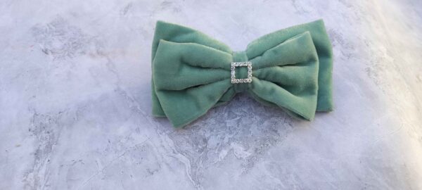 Lilah - Green Lily