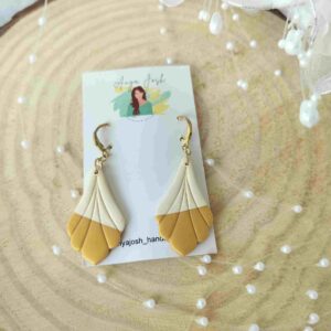 Petal Earrings - Gold