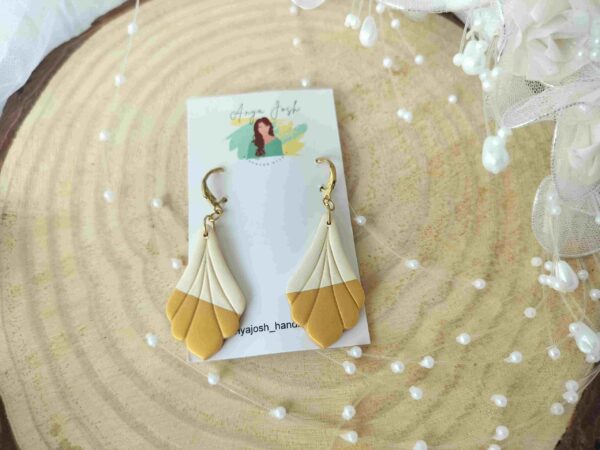 Petal Earrings - Gold